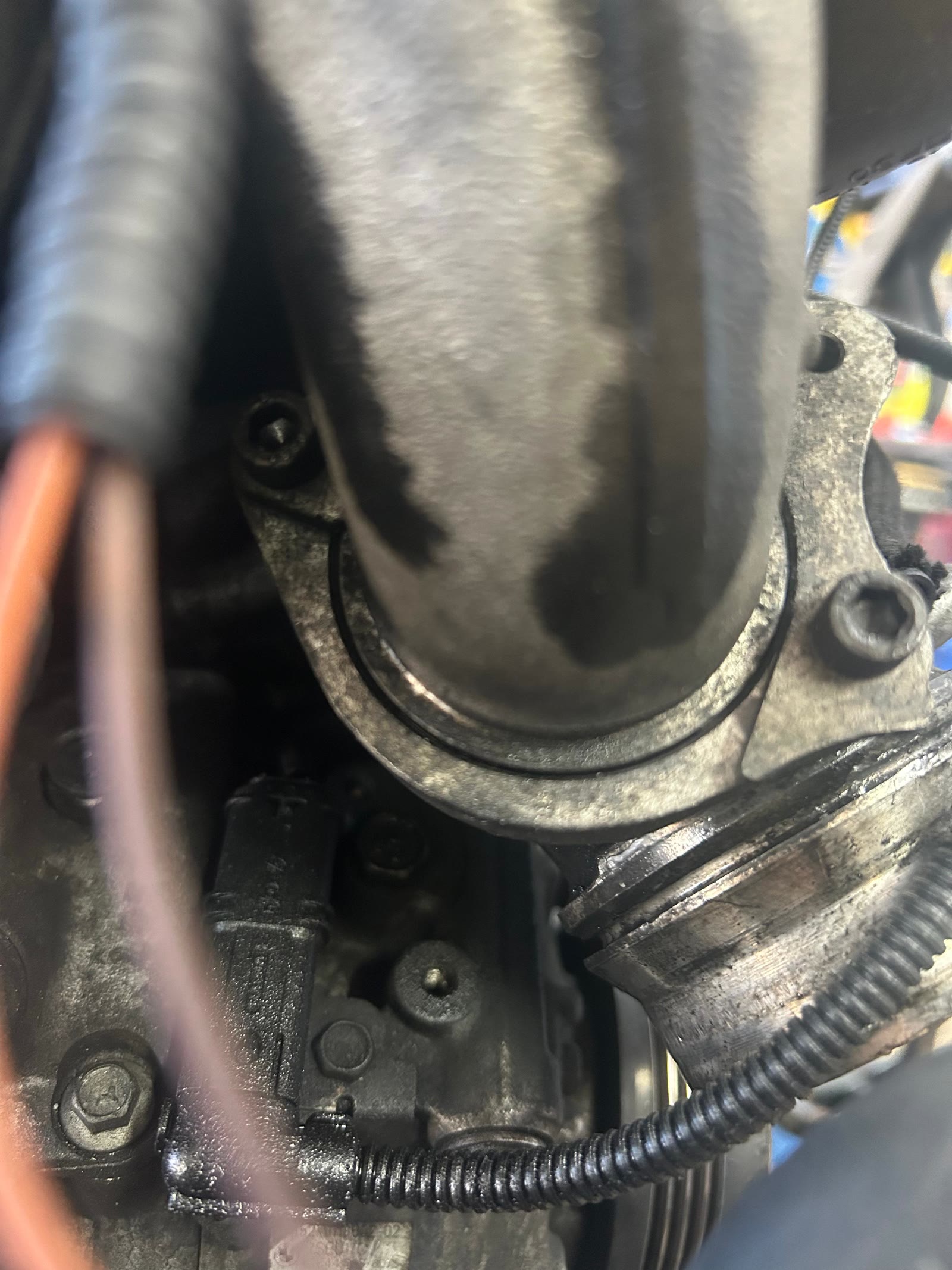 Oily residue at turbo pipe flange